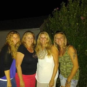 Meet your Posher, Laurie