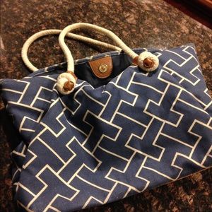 Tommy Hilfiger purse