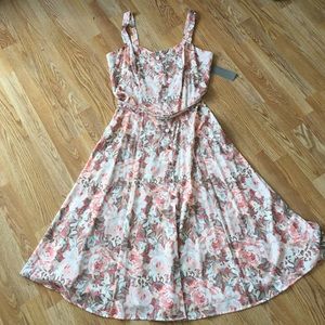 Eva Mendes 50's style dress