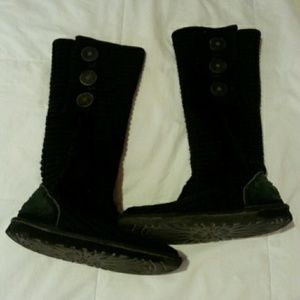 UGG KNITTED BOOTS
