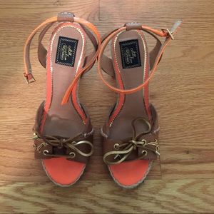 Never worn Sperry Heels