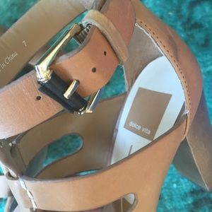 Dolce Vita Shoes - Dolce Vita Stacked Heel Gladiator Sandal Dolce Vita Shoes - Dolce Vita Stacked Heel Gladiator Sandal