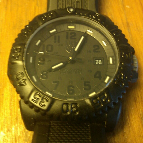 SOLD/GONE Luminox - Picture 3 of 3