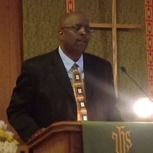 Meet your Posher, Laurence