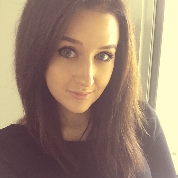 Meet your Posher, Kim - Picture 1 of 1