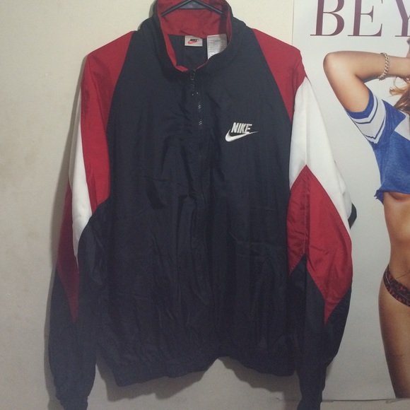 📦📦📦SOLD📦📦📦Vintage Nike Windbreaker - Picture 1 of 3
