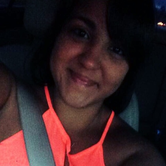 Meet your Posher, Jessica - Picture 3 of 4