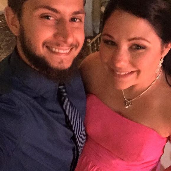 Meet your Posher, Stephanie - Picture 1 of 1