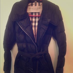 Burberry Britt coat!!! Very stylish and warm😎💰🙌