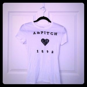 A&F tee
