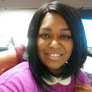 Meet your Posher, Adrienne