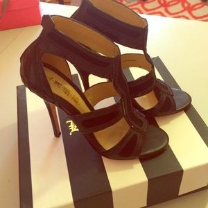 LAMB shoes size 9 black strappy