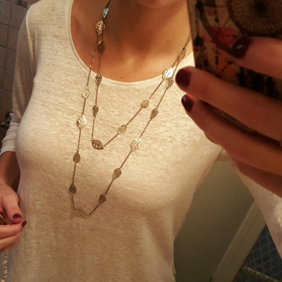 Feather necklace