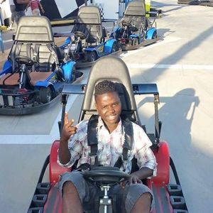 Meet your Posher, Assani