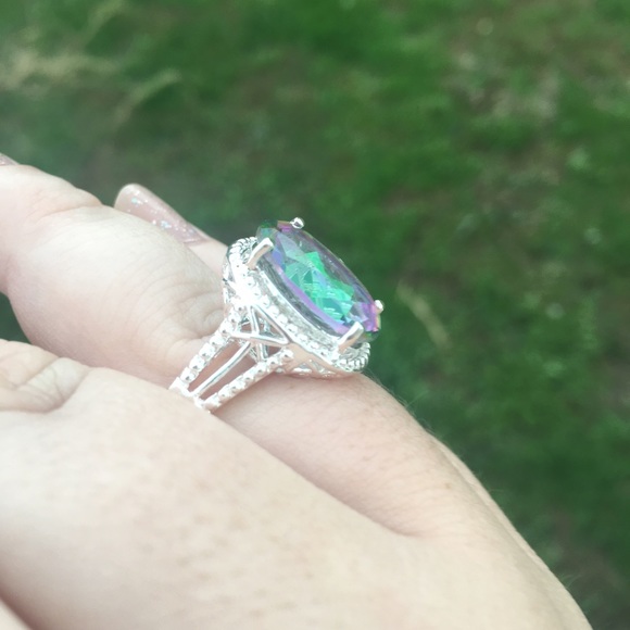 Huge mystic topaz CZ ring- Sterling Silver- Size 7 - Picture 3 of 3