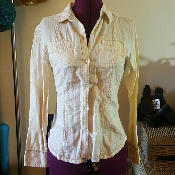 Long sleeve button down collared shirt