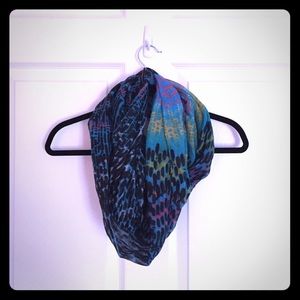 Infinity Scarf *BRAND NEW NEVER WORN*