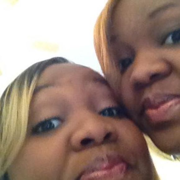 Meet your Posher, Jeanette - Picture 1 of 1