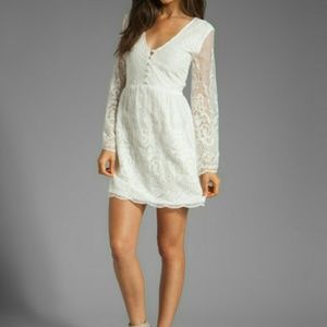 Dolce Vita white long sleeve lace dress