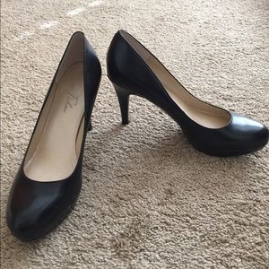 Marc fisher black heels