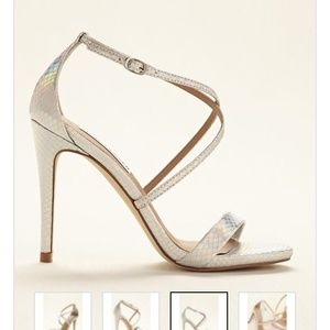 NWB! Steve Madden Silver Metallic Strappy Sandals