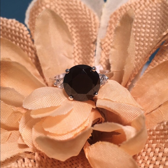 3 Carat Onyx CZ with (2) Accent Stones- Size 7 - Picture 2 of 3
