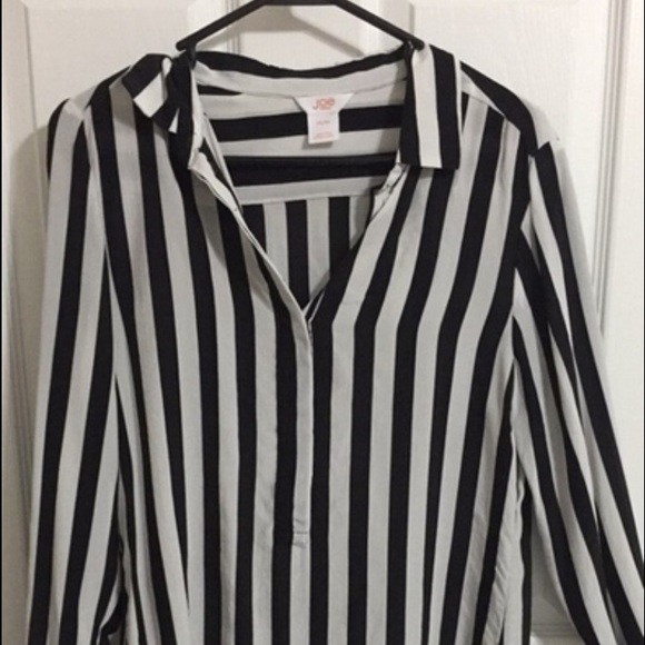 Black & white striped blouse