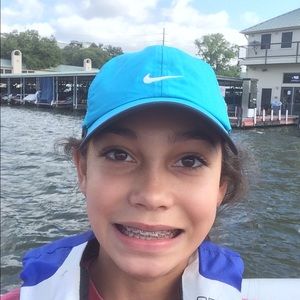 Meet your Posher, Nina