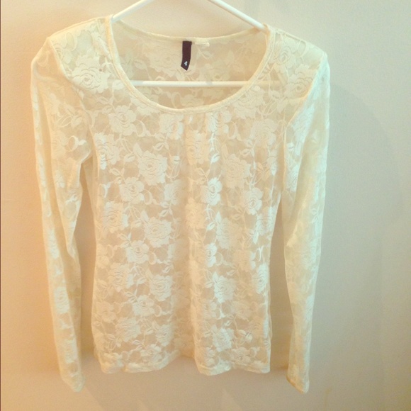 H & M lace top