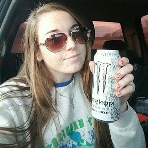 Meet your Posher, Kaitlyn