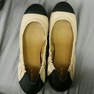 Coach flats only worn once!