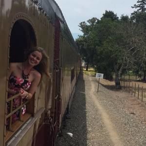 Meet your Posher, Kelly