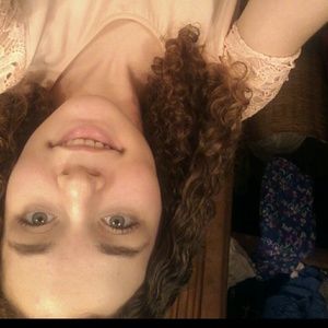 Meet your Posher, Stacy