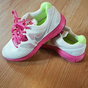 Nike Lunarglide Sneakers