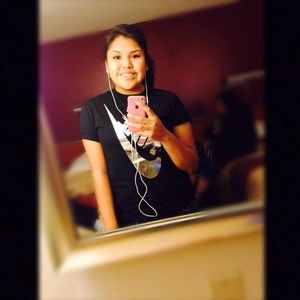 Meet your Posher, Destiny