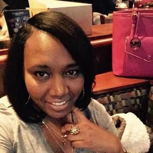 Meet your Posher, Simone