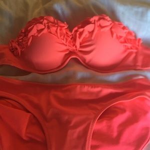 ✨Sold✨ Victoria secret strapless bathing suit