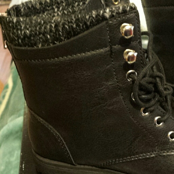 Primrose boots - Picture 3 of 4