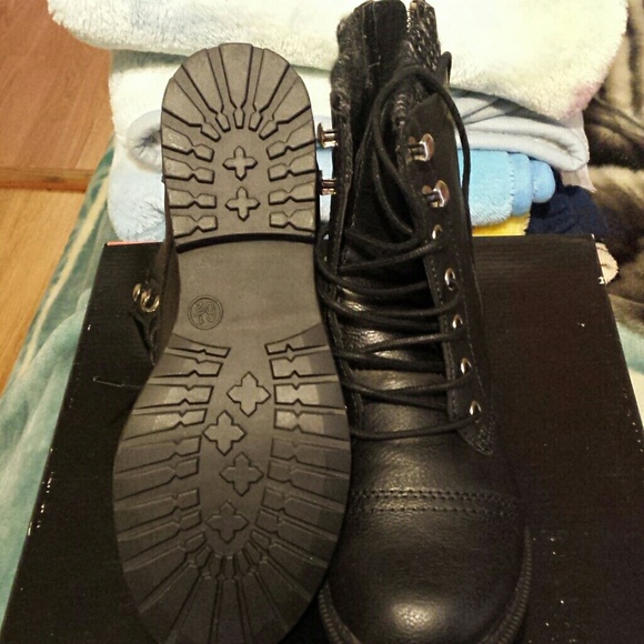 Primrose boots - Picture 4 of 4