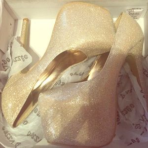 Champagne glitter heels size 8