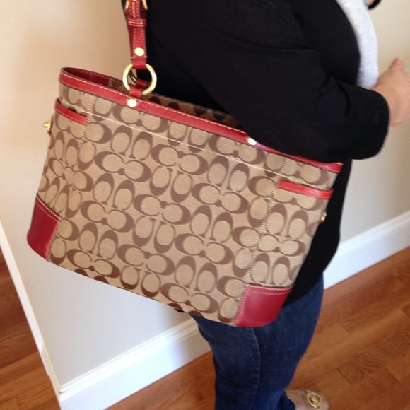 Coach / authentic good condition
