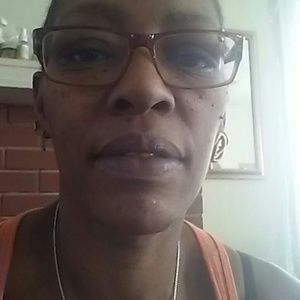 Meet your Posher, Lesa