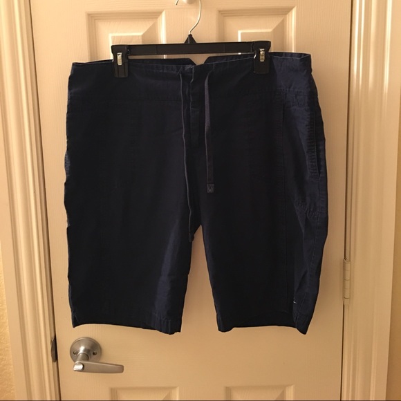 ⬇️Nike shorts