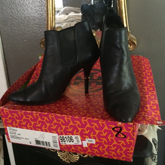 Tory burch black leather booties