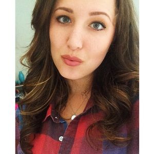 Meet your Posher, Deana