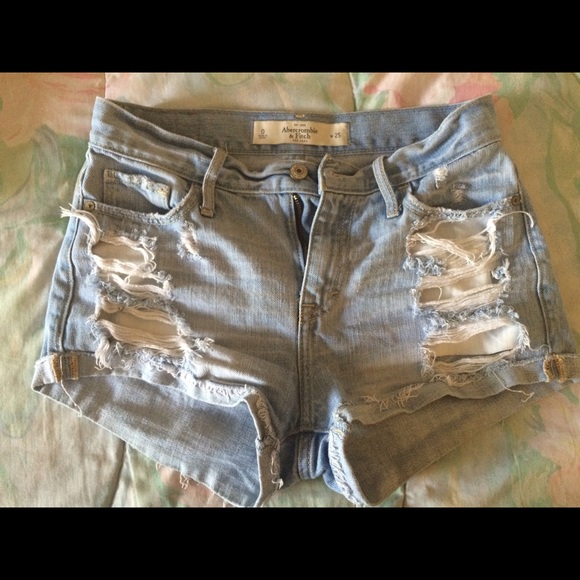 Abercrombie shorts size 0 w 25.