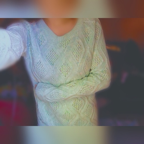 Mint green sweater 💚💚