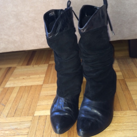 Steve Madden Shoes - Ultra chic leather and suede booties with lace up