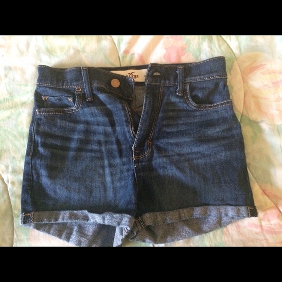Hollister shorts size 0 w24