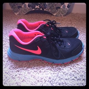 Nike revolution 2. Women's 8.5